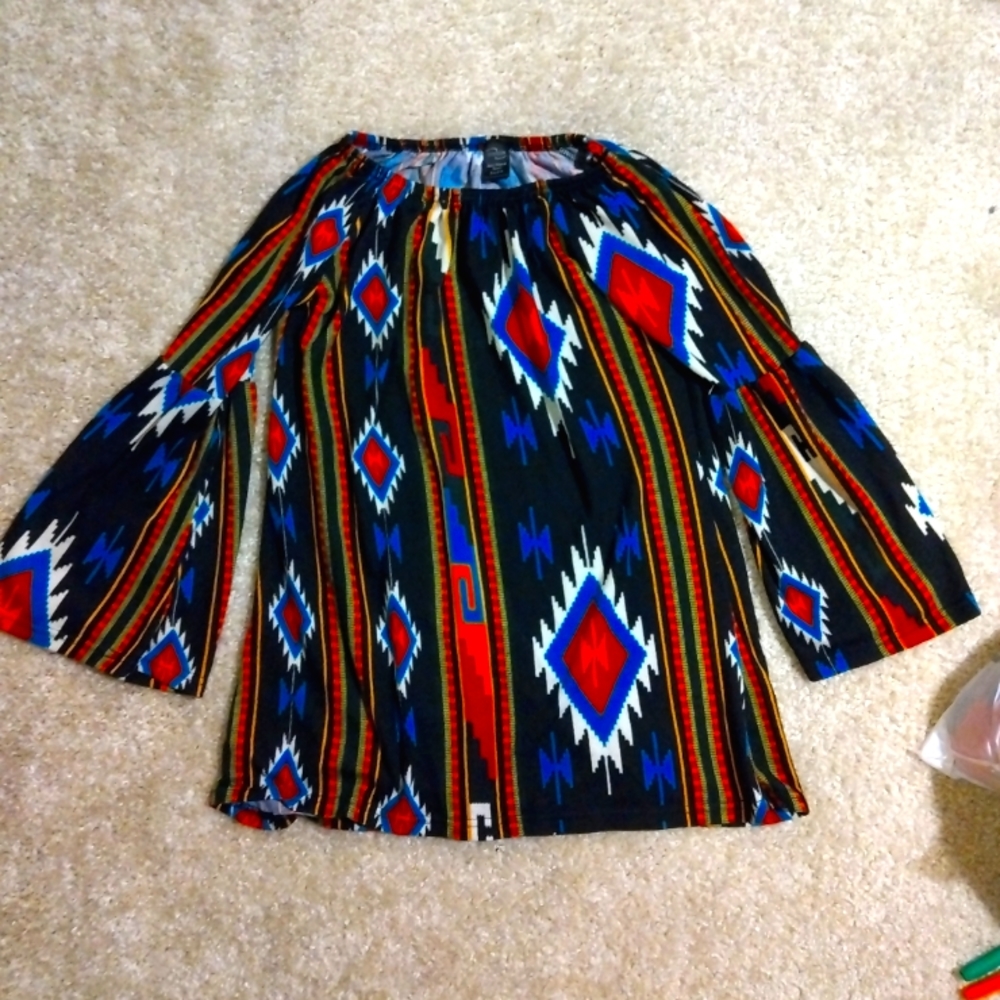WinWin Long Bell Sleeve Tunic Women's size S-M